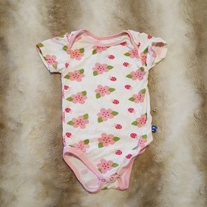 12-18 Kickee natural lady bugs bamboo onesie